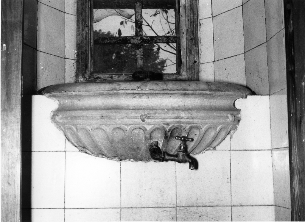 lavabo da sacrestia - ambito laziale (sec. XVI)