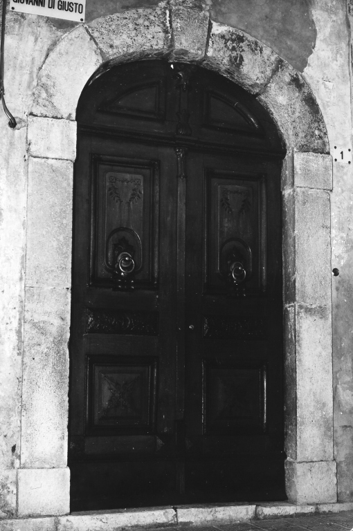 portale - ad arco - ambito laziale (fine sec. XIX)