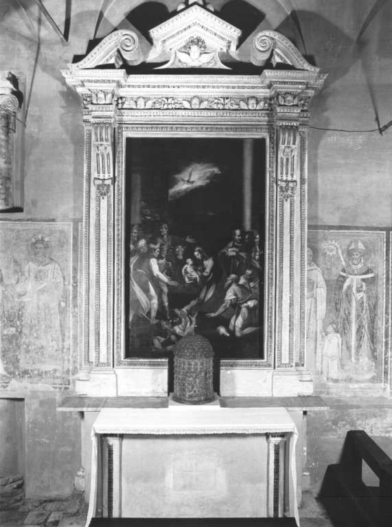 altare - a edicola di Solari Francesco (attribuito) - ambito romano (prima metà sec. XVII)