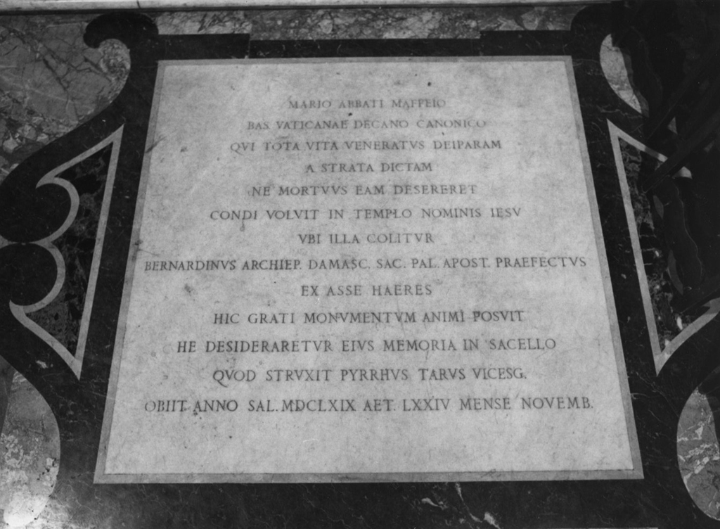 lapide tombale - bottega romana (sec. XVII)