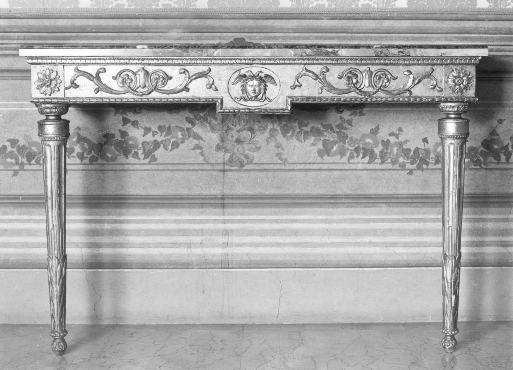 console - ambito italiano (primo quarto sec. XIX)