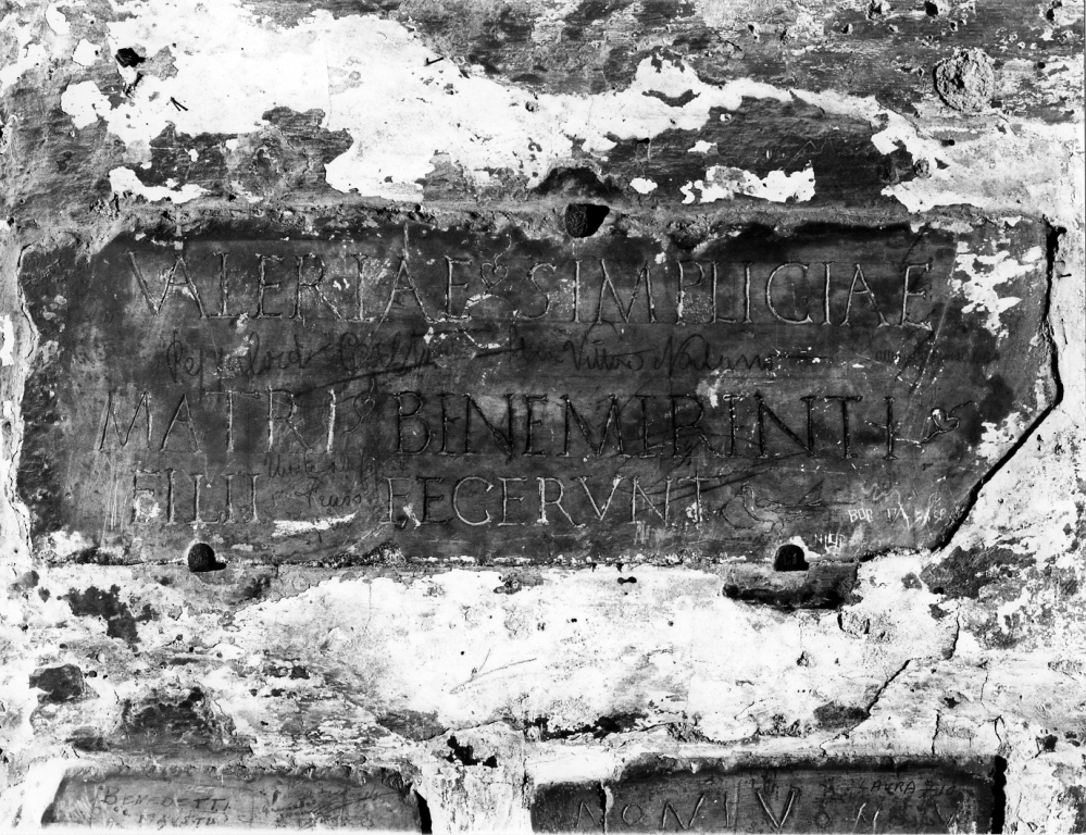 lapide tombale, frammento - ambito romano (sec. IV)