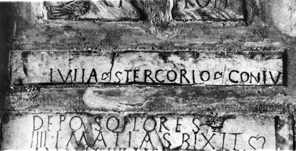 lapide tombale, frammento - ambito romano (sec. IV)