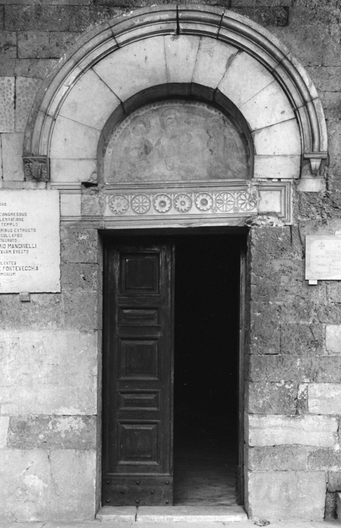 portale - ambito romano (prima metà sec. XII, sec. XIX)
