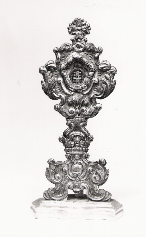 motivi decorativi vegetali (reliquiario) - ambito Italia centrale (sec. XVIII)