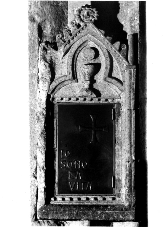 tabernacolo - a frontale architettonico - ambito viterbese (sec. XIII, sec. XIV)