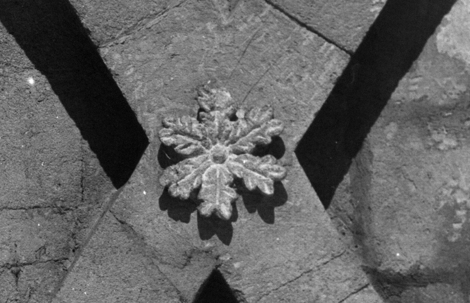 chiave di volta - ambito viterbese (metà sec. XII)