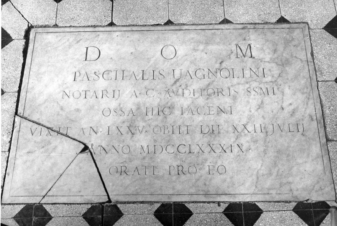 lapide tombale - ambito romano (sec. XVIII)