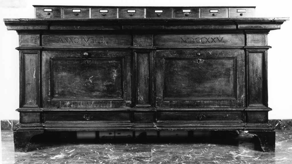 armadio - ambito romano (sec. XVIII)