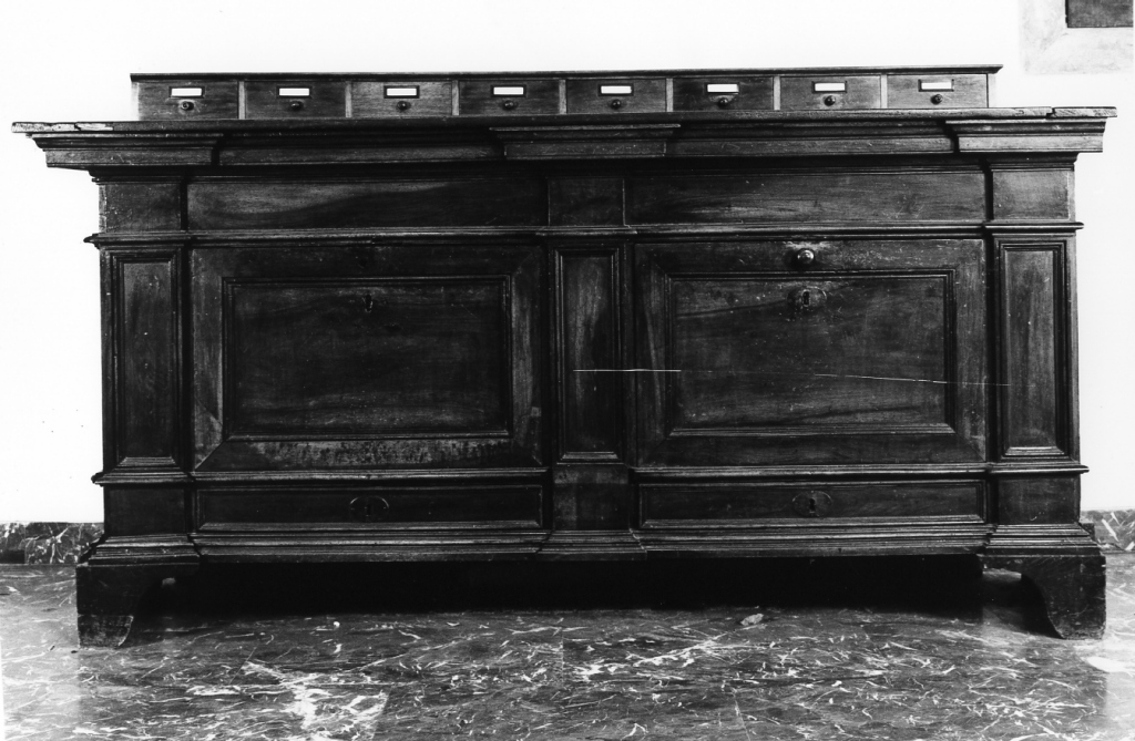 armadio - ambito romano (secondo quarto sec. XVIII)