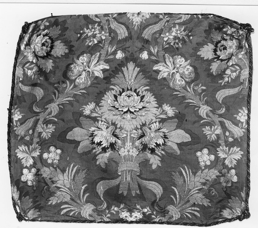 cuscino - manifattura di San Pietroburgo (terzo quarto sec. XVIII)