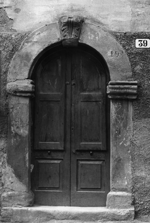 portale - ad arco - ambito laziale (metà sec. XVIII)