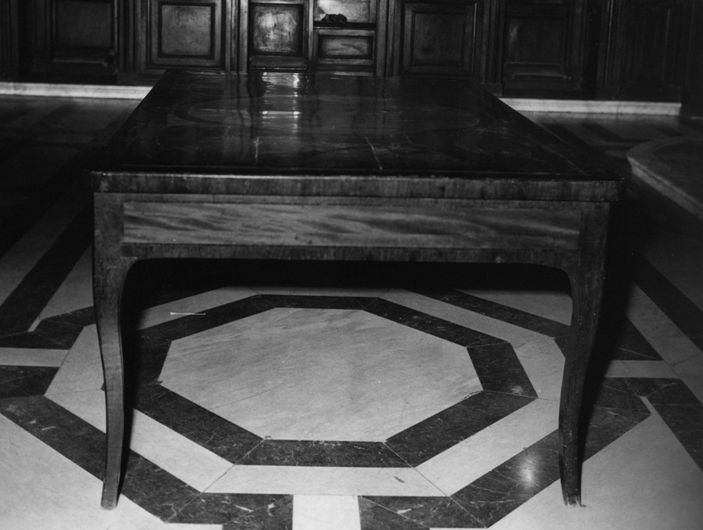 tavolo - ambito romano (prima metà sec. XVIII)