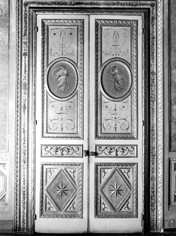 porta - a due battenti - produzione romana (sec. XVIII)