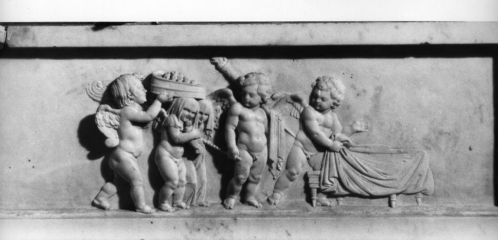 Putti con cesto di frutta e fiaccola (rilievo, elemento d'insieme) di Pacetti Vincenzo (sec. XVIII)