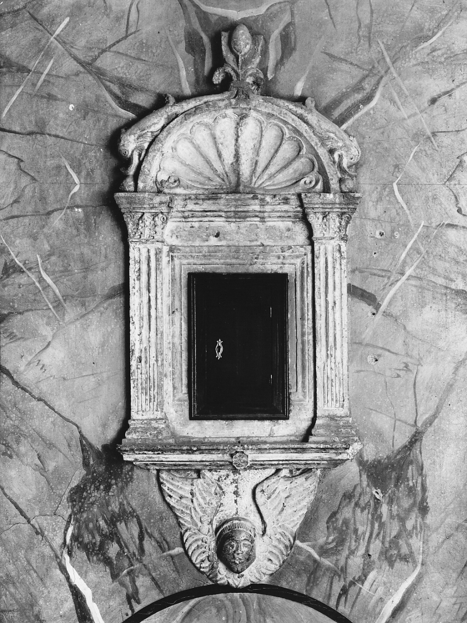 tabernacolo murale, opera isolata - ambito laziale (secc. XVI/ XVII)