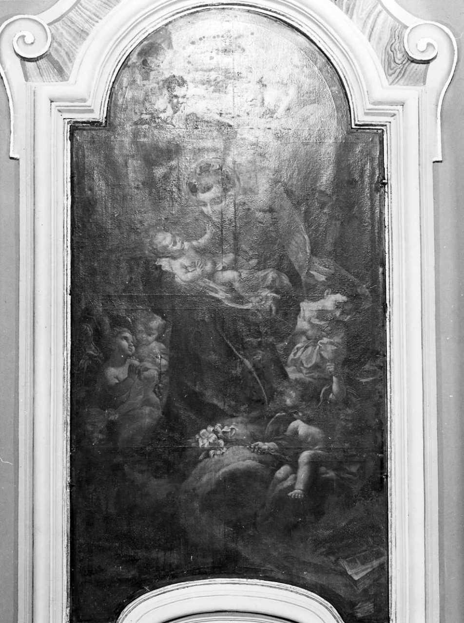 Sant'Antonio da Padova con Gesù Bambino (dipinto, opera isolata) di Avellino Onofrio (attribuito) (sec. XVIII)