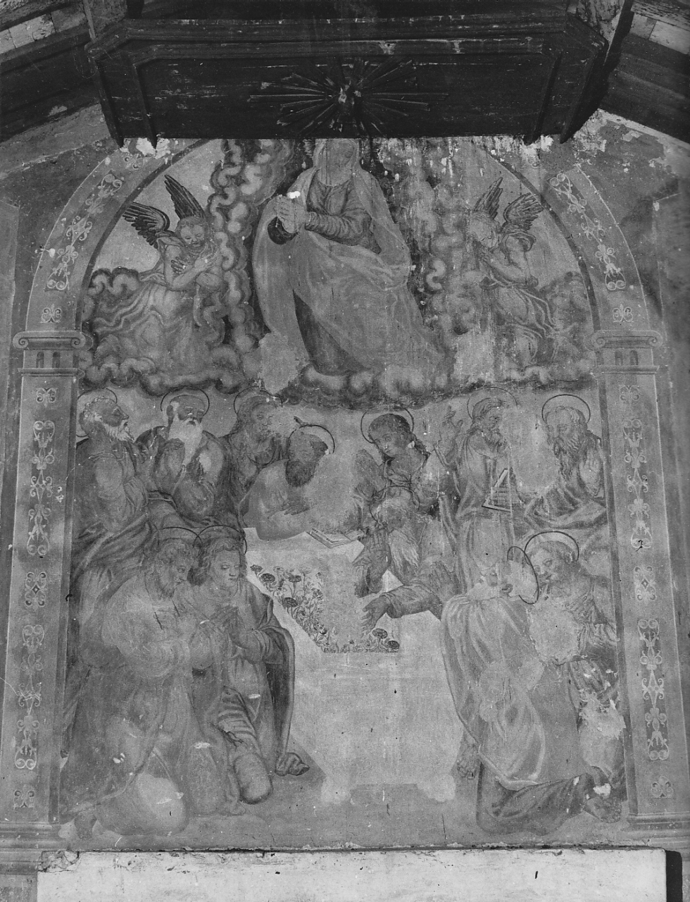 assunzione della Madonna; San Giovanni Evangelista; santo vescovo (dipinto, insieme) - ambito laziale (sec. XVI)