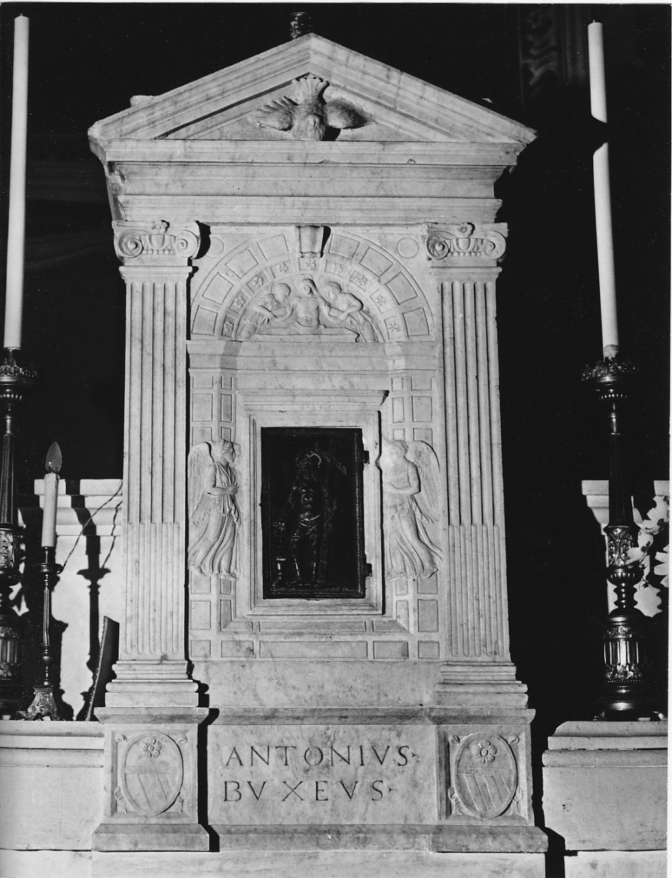 Cristo in pietà e angeli (tabernacolo - a tempietto, opera isolata) - ambito laziale (sec. XVI)