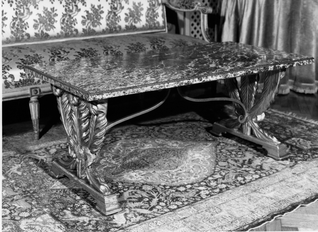 tavolo - ambito romano (seconda metà sec. XIX)