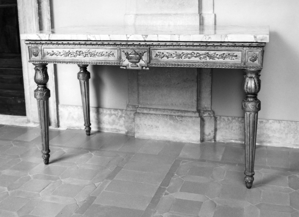 sedia - manifattura inglese (secondo quarto sec. XVIII)