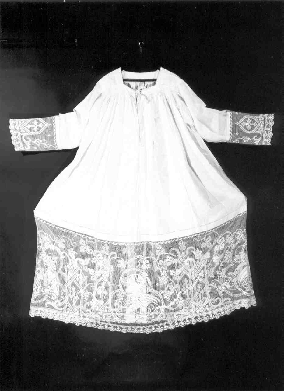 camice, opera isolata - manifattura mantovana (primo quarto sec. XX)