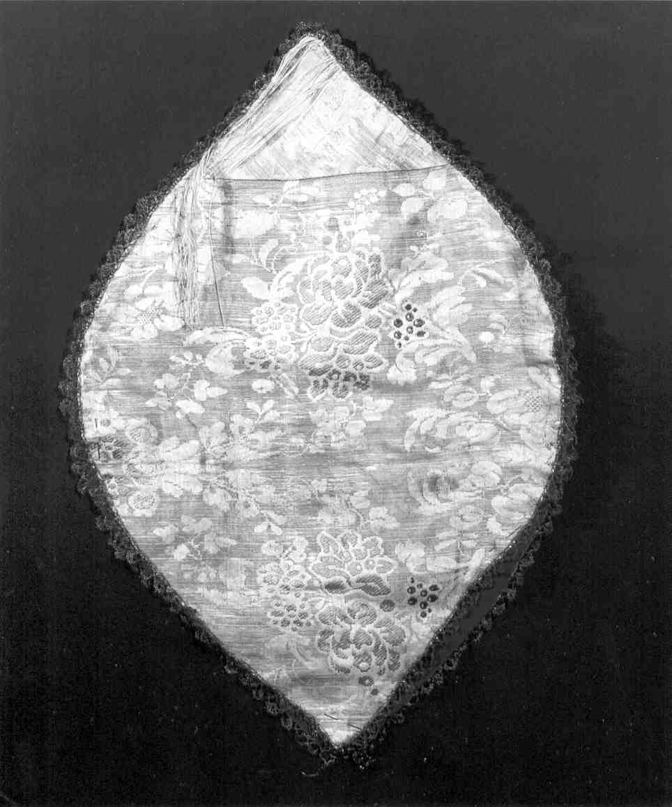 copriostensorio, opera isolata - manifattura mantovana (seconda metà sec. XVIII)