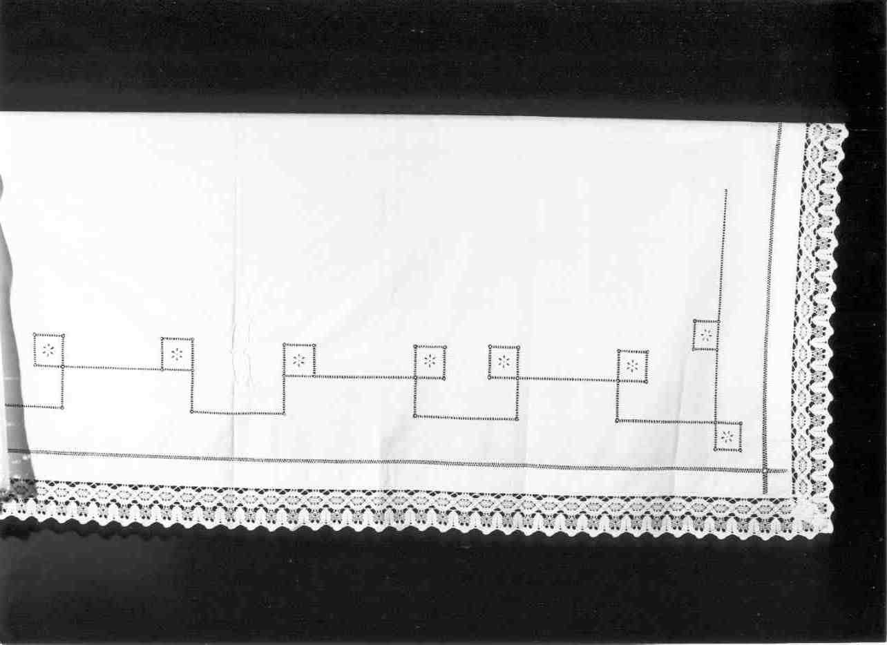 tovaglia da comunione, opera isolata - manifattura mantovana (secondo quarto sec. XX)