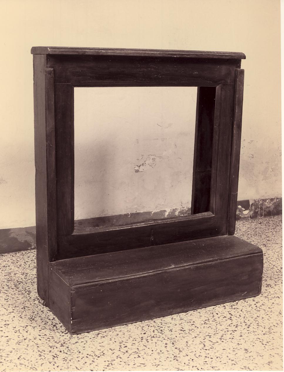 inginocchiatoio, opera isolata - ambito mantovano (primo quarto sec. XX)
