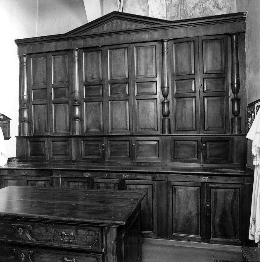 mobile da sacrestia, insieme - ambito cremonese (prima metà sec. XIX)