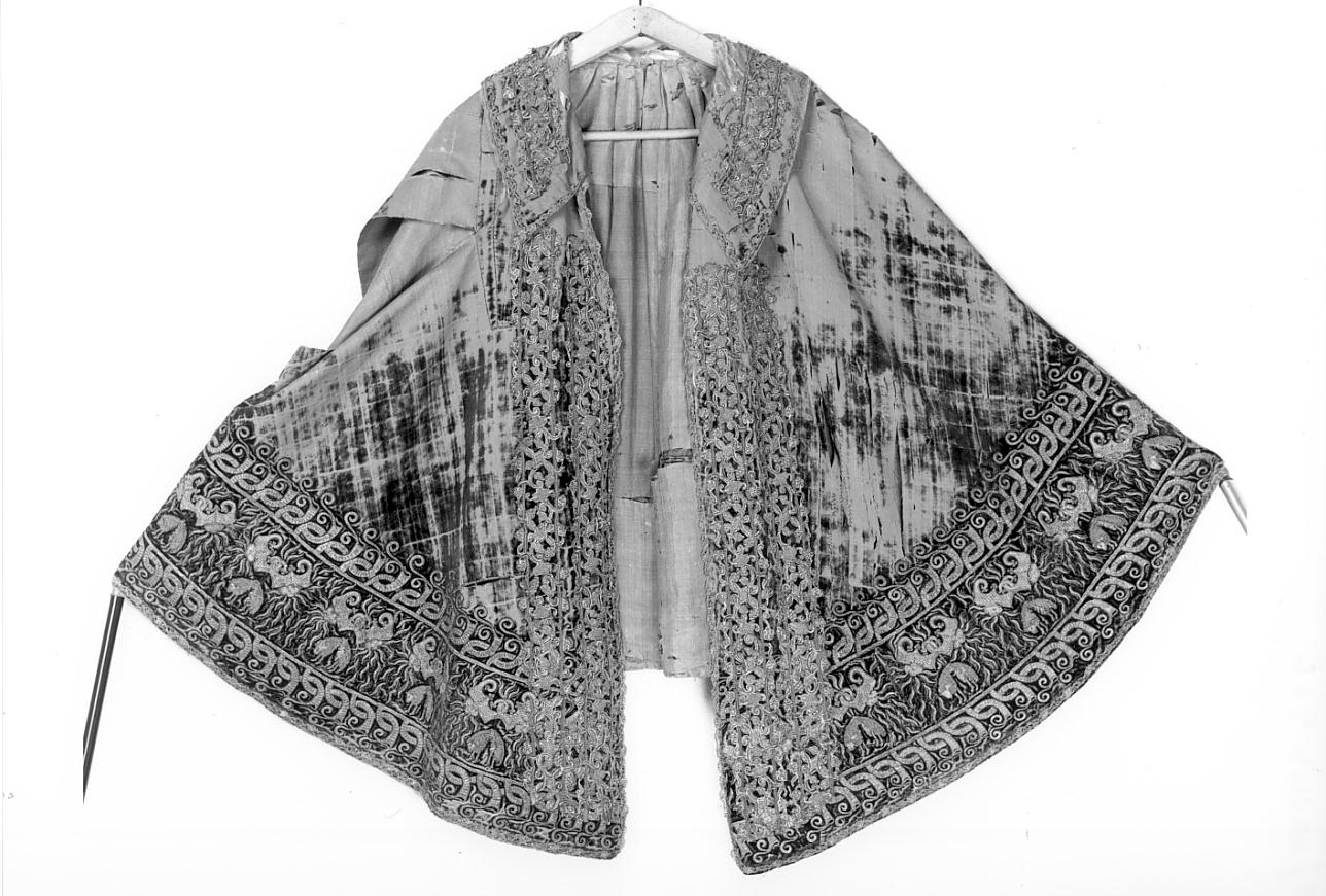 piviale, opera isolata - manifattura francese (prima metà sec. XVI)