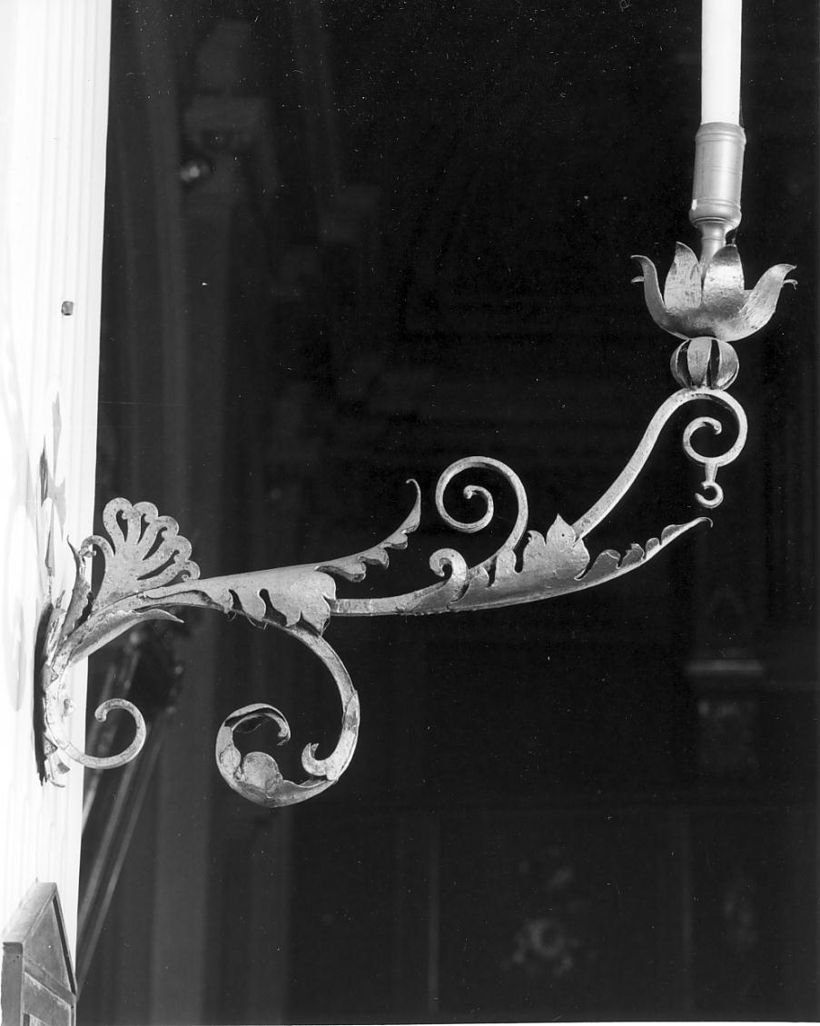 candeliere da parete, serie - manifattura cremonese (fine/inizio secc. XIX/ XX)