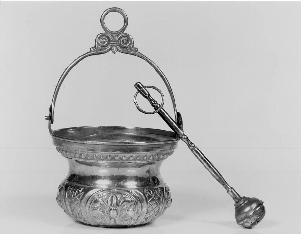 secchiello per l'acqua benedetta, opera isolata - manifattura cremonese (seconda metà sec. XIX)