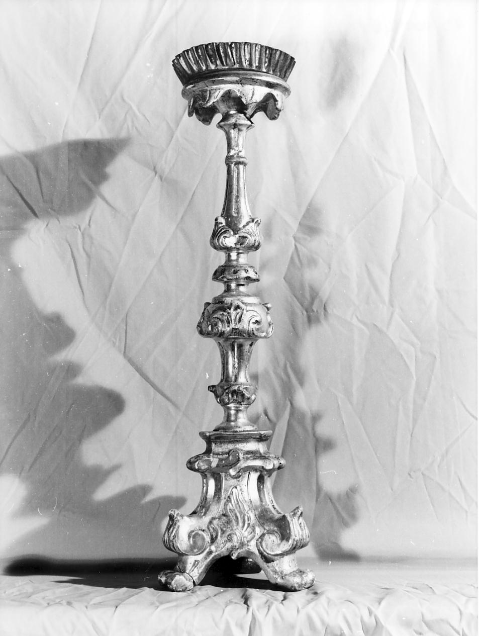 candeliere d'altare, serie - produzione lombarda (seconda metà sec. XVIII)