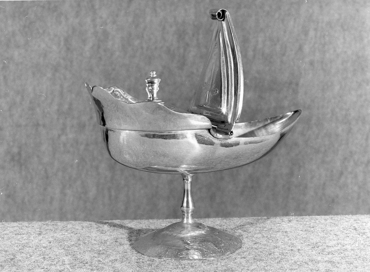 navicella portaincenso - ambito mantovano (secondo quarto sec. XX)