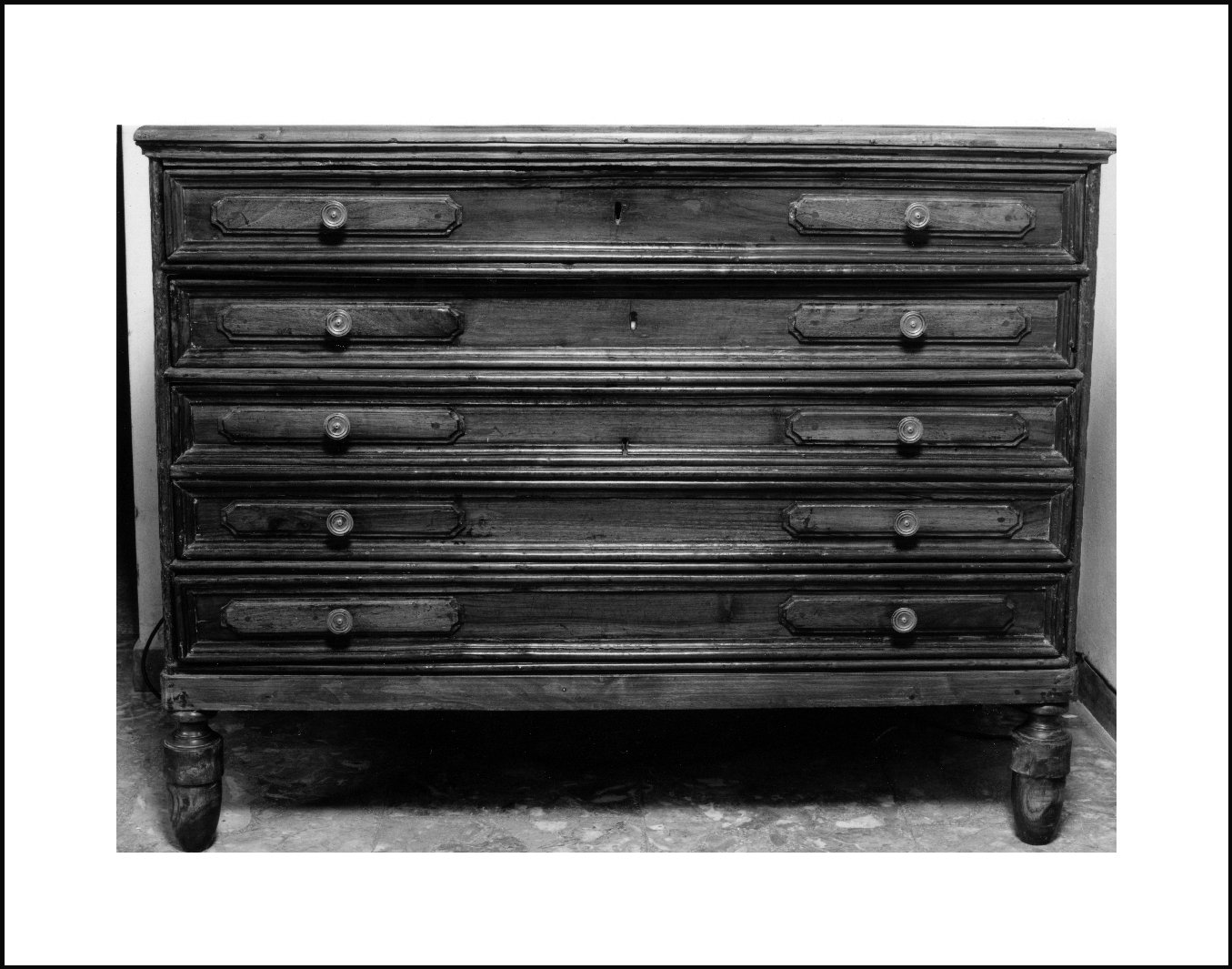 cassettone, opera isolata - ambito lombardo (sec. XVIII)