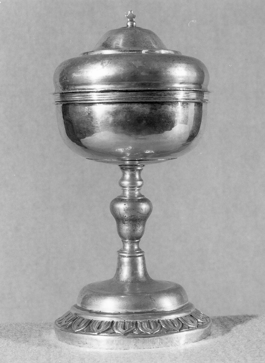 pisside - ambito mantovano (primo quarto sec. XVIII)