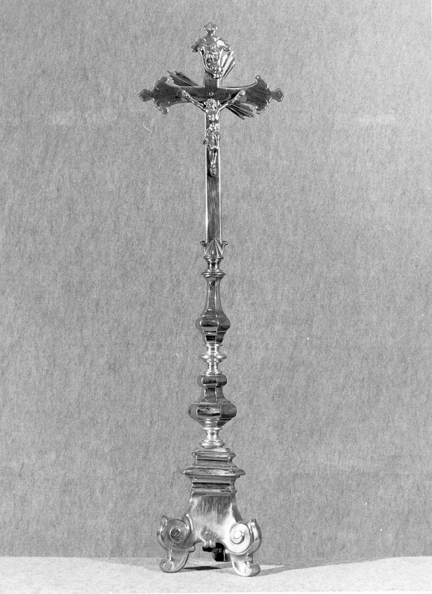 croce d'altare - ambito mantovano (secondo quarto sec. XX)