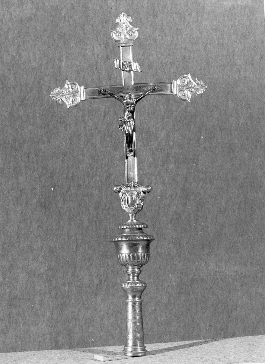 croce processionale - ambito mantovano (primo quarto sec. XX)