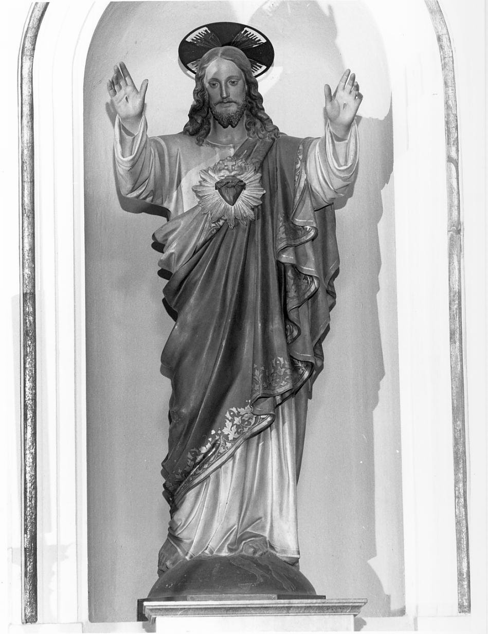 Gloria del Sacro Cuore di Gesu' (statua) di Rosa Zanasio ditta (primo quarto sec. XX)