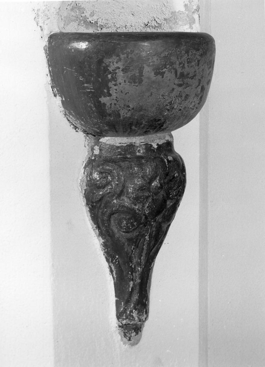 acquasantiera da parete - ambito mantovano (prima metà sec. XX)