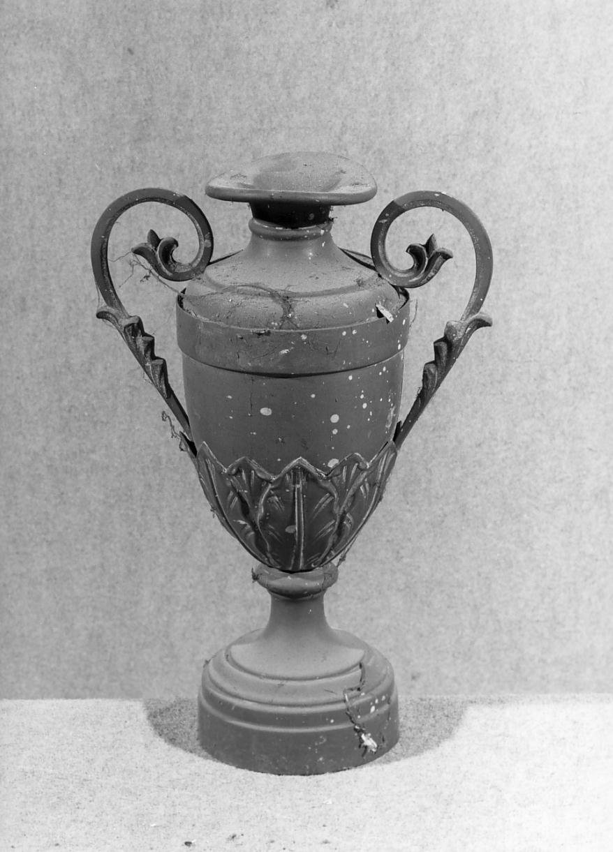 vaso d'altare con composizione floreale - ambito mantovano (prima metà sec. XIX)