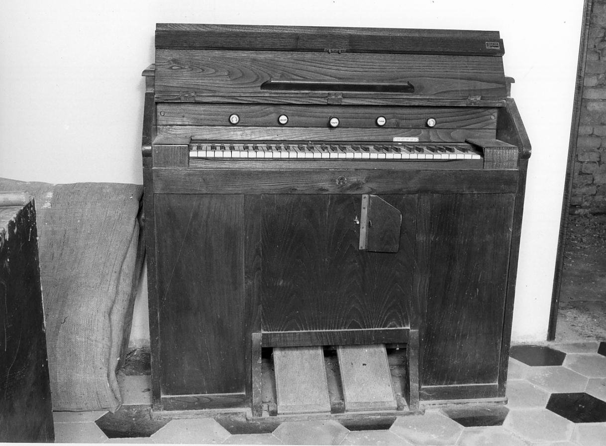 harmonium - ambito mantovano (sec. XX)