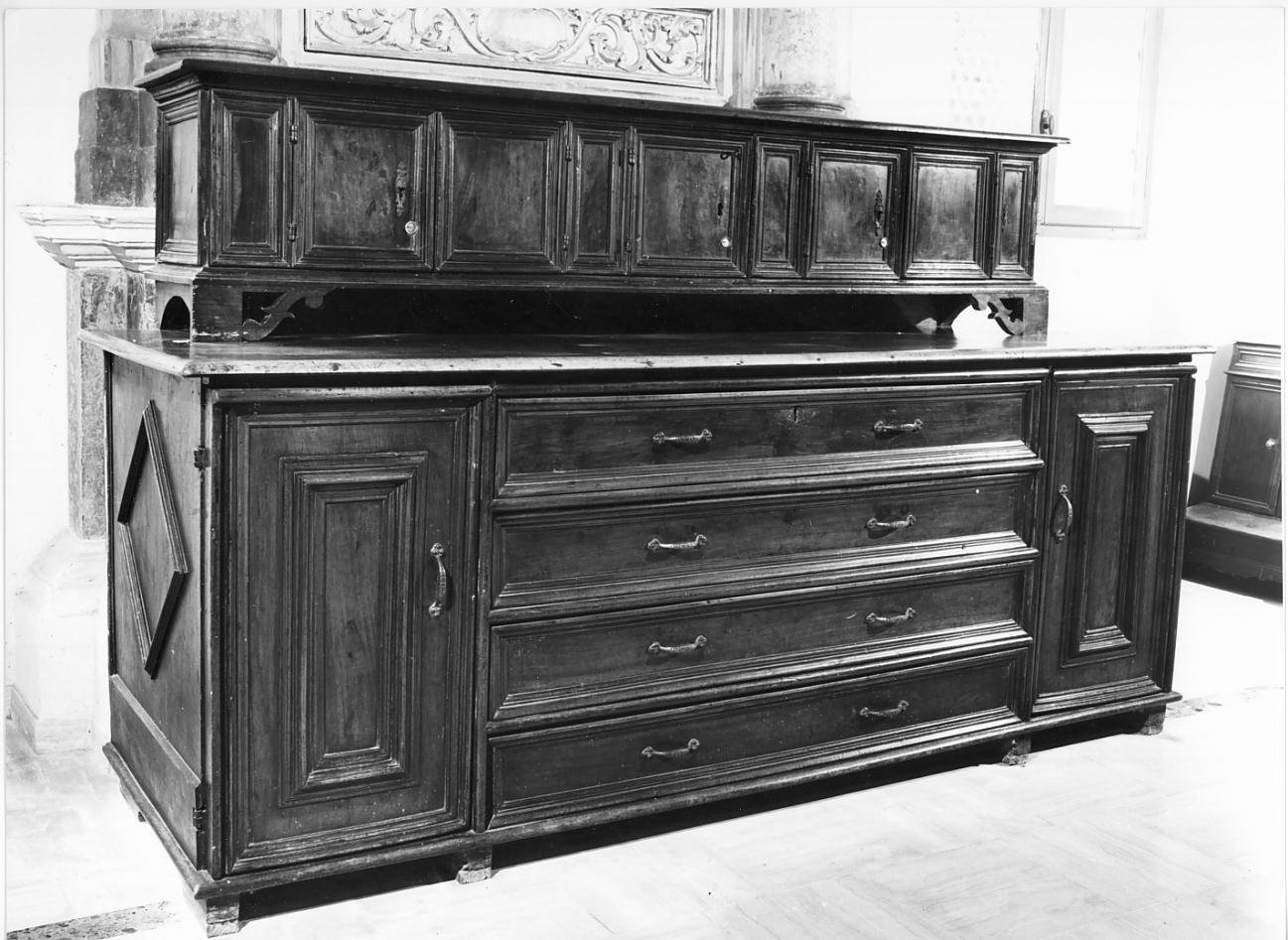 mobile da sacrestia - ambito mantovano (inizio sec. XVIII)