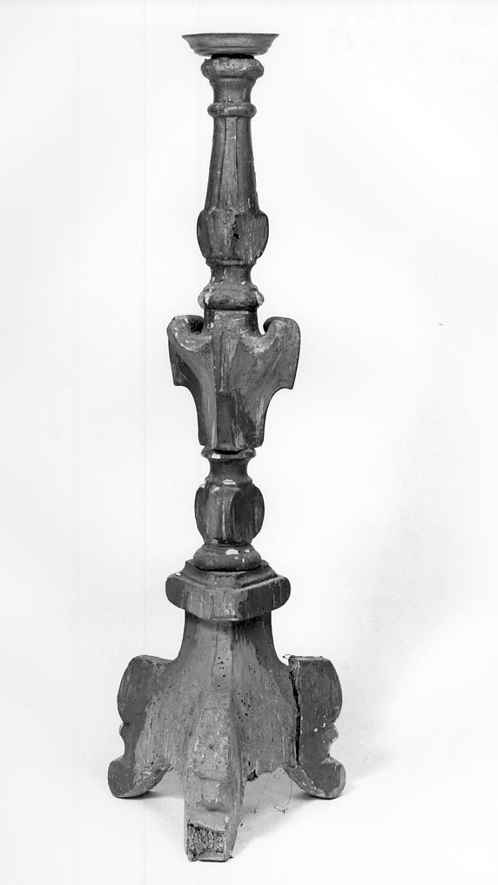 candeliere, opera isolata - ambito lombardo (prima metà sec. XVIII)