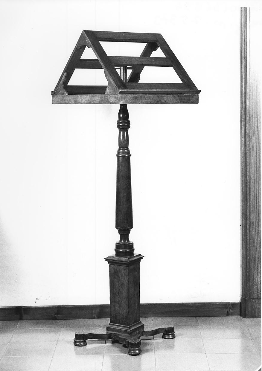 leggio a piede, opera isolata - ambito mantovano (sec. XIX)