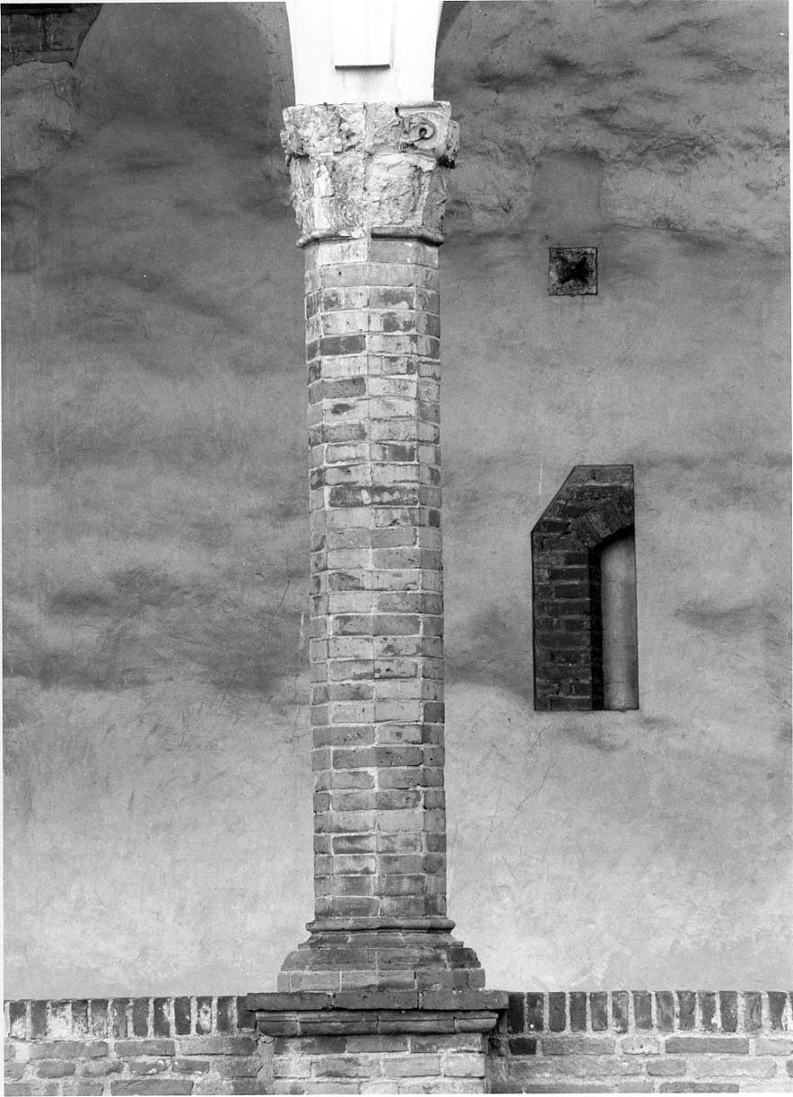 capitello, serie di Fancelli Luca (cerchia) (sec. XV)