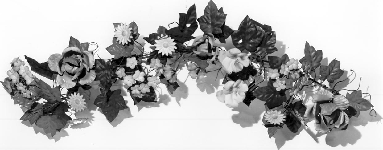 corona, frammento - ambito mantovano (prima metà sec. XX)