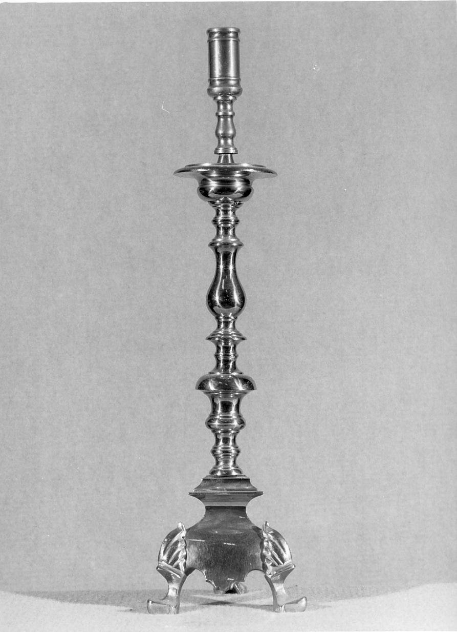 candeliere d'altare - ambito mantovano (secondo quarto sec. XX)