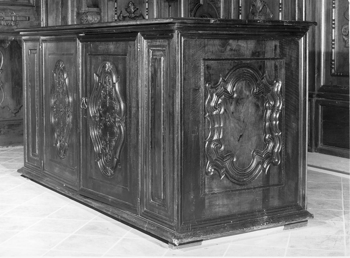 credenza - ambito mantovano (primo quarto sec. XVIII)